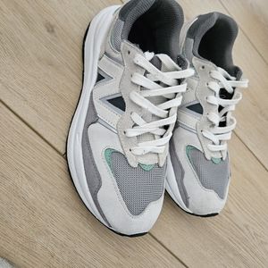 New Balance 5740